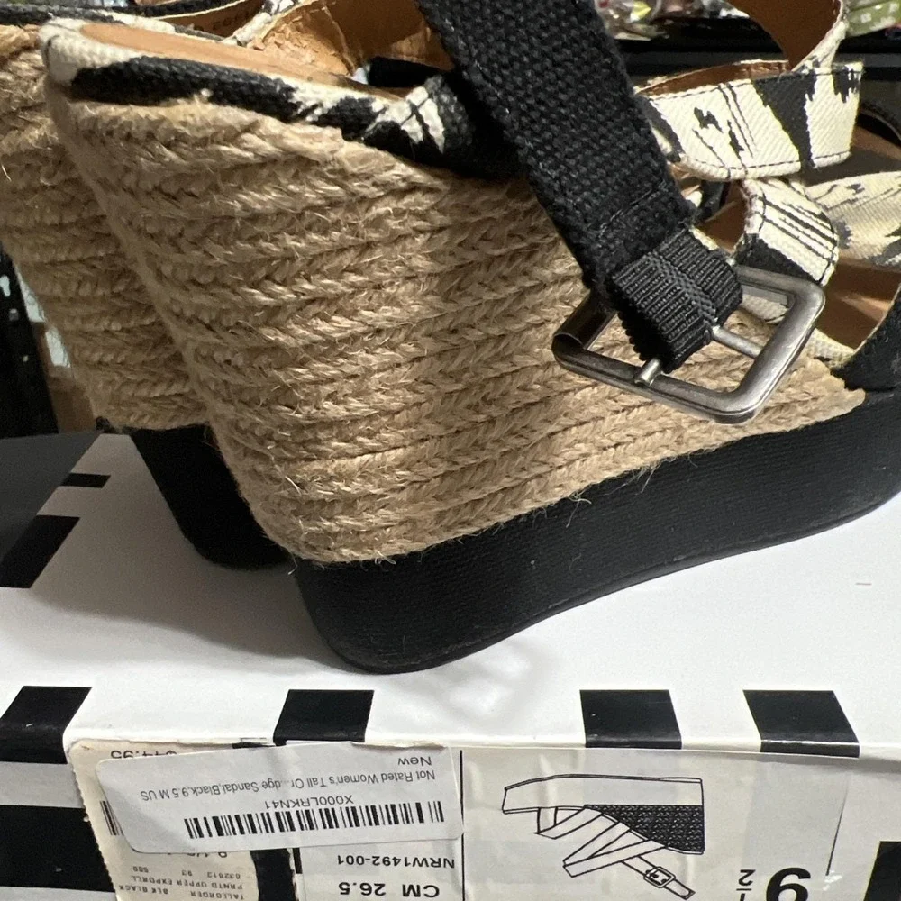 Not Rated fringe‎ wedge Size 11